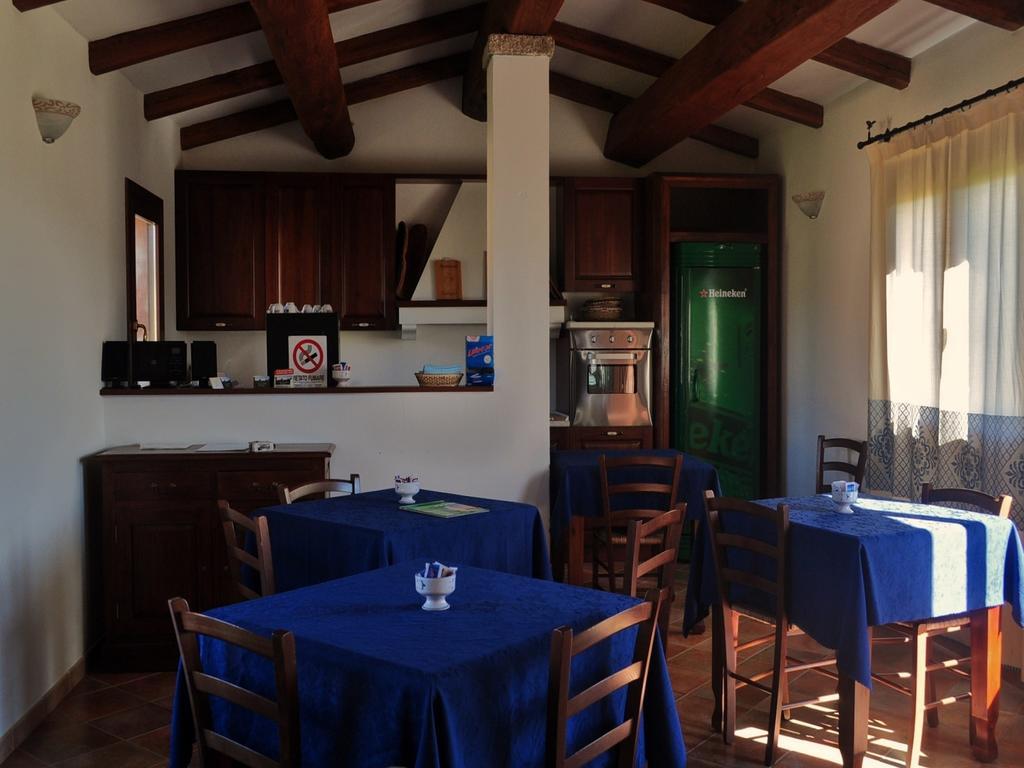 B&B Pubulos Olbia Exteriör bild