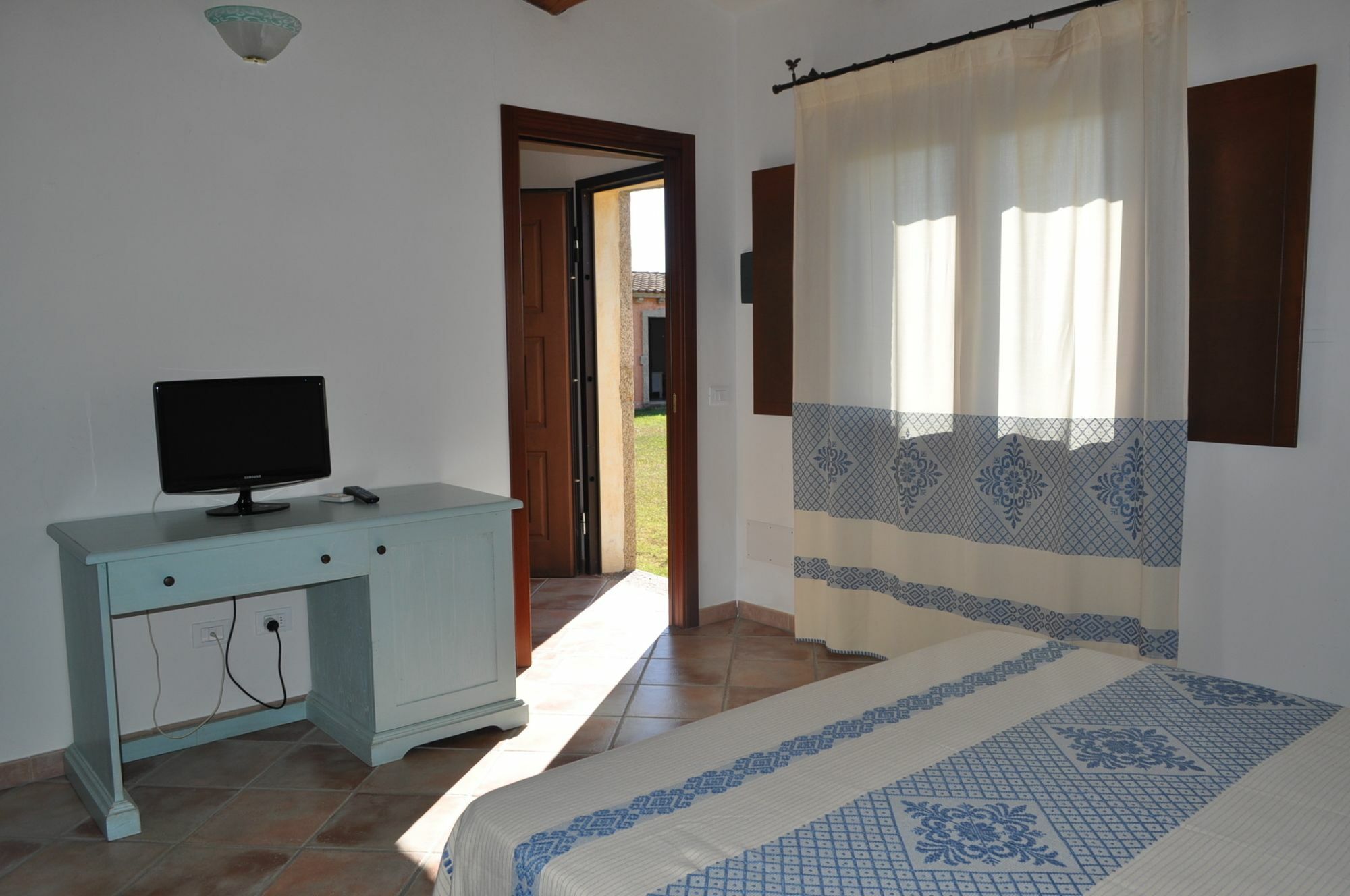 B&B Pubulos Olbia Exteriör bild